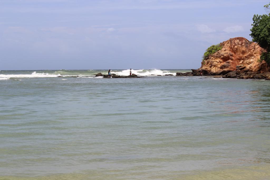 Lion Palace Weligama Exterior photo
