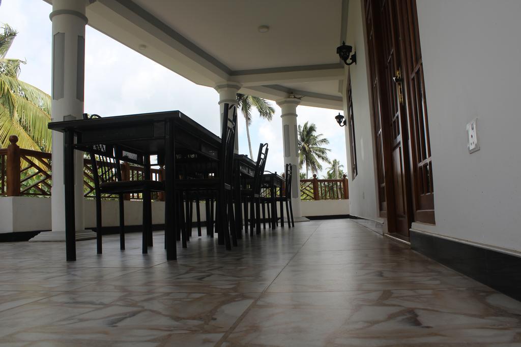 Lion Palace Weligama Exterior photo