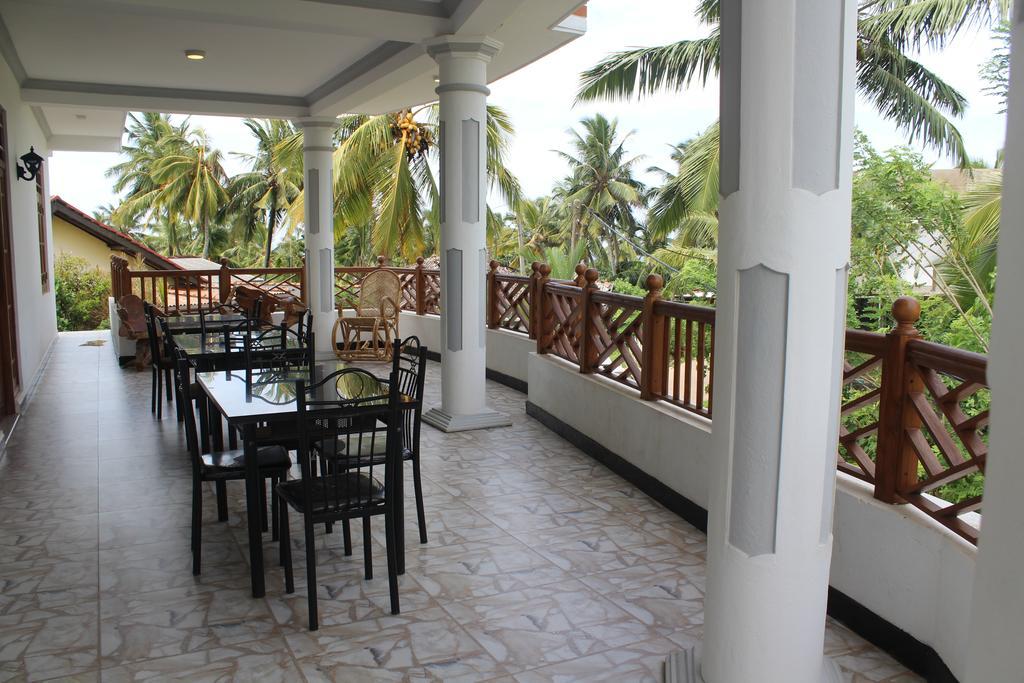 Lion Palace Weligama Exterior photo