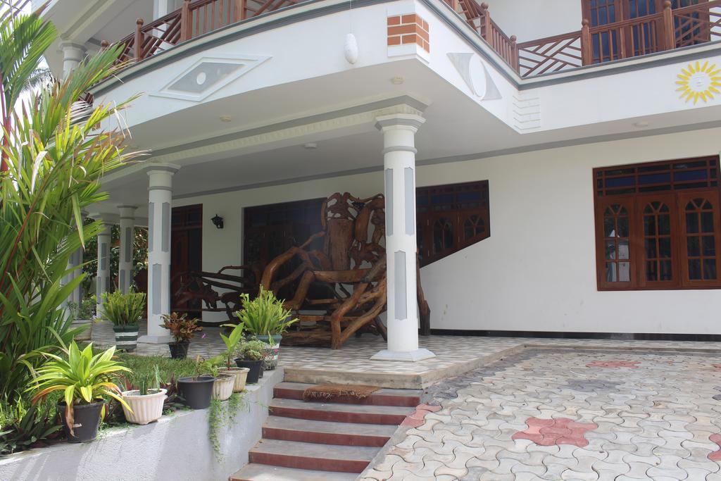 Lion Palace Weligama Exterior photo